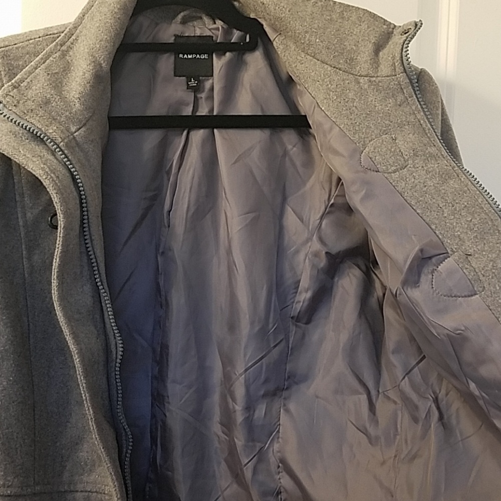 Coat - Picture 5 of 5